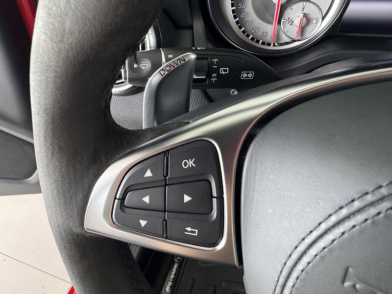 Mercedes-Benz CLA 220d AUT*130kW*REZERVACE! - fotka 25 z 33