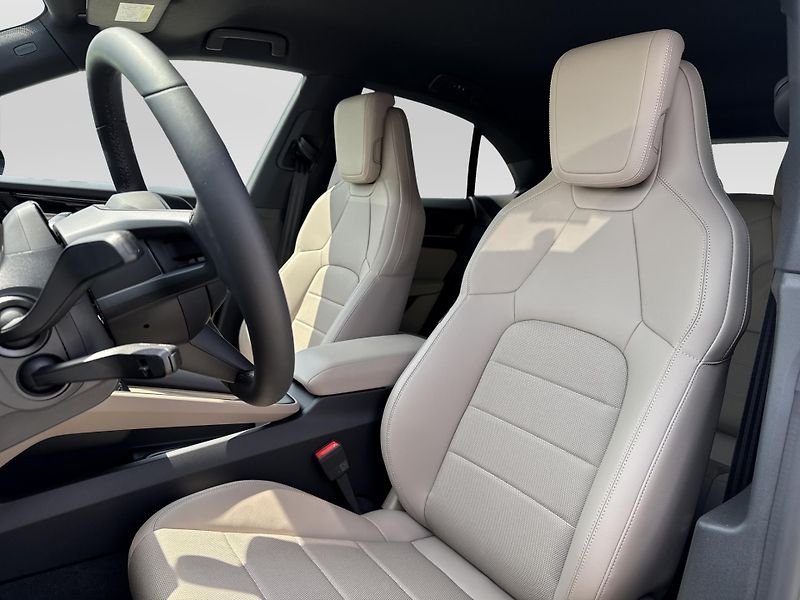 Porsche Macan - fotka 14 z 30