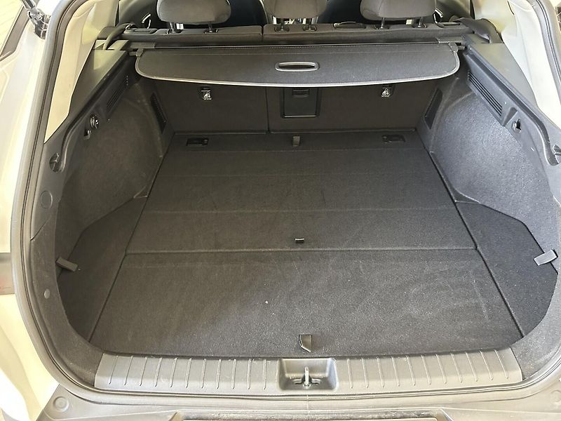 Kia K4 1.6 T-GDi EXCLUSIVE 110 KW (20 - fotka 27 z 29