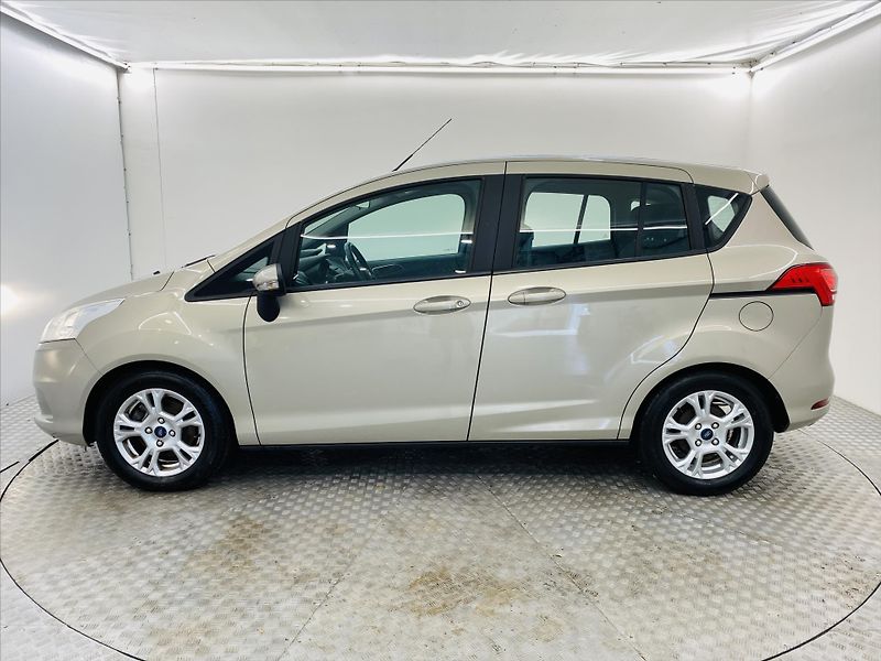 Ford B-MAX 1,0 EcoBoost 74kW - fotka 3 z 23