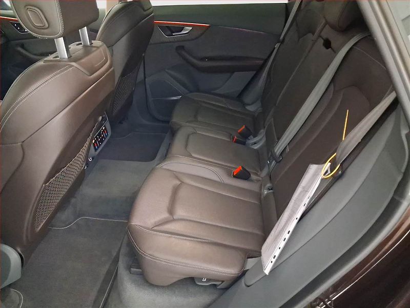 Audi Q8 (2019) 50 TDI - fotka 10 z 21