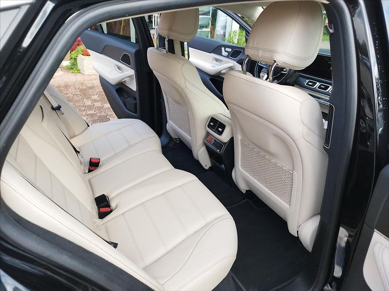 Mercedes-Benz GLE 3,0 300D 4MATIC COUPE - fotka 13 z 29