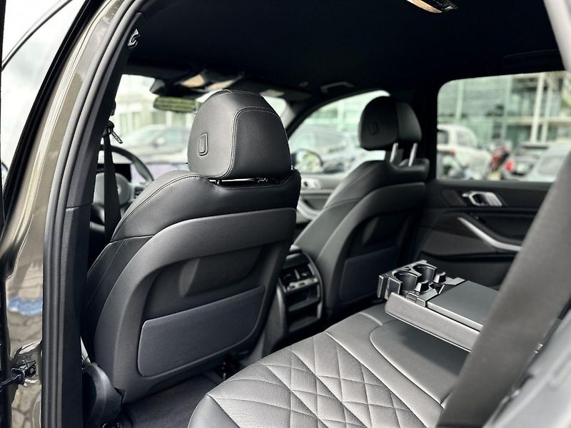 BMW X5 xDrive30d M-Sport DAProf. Inno - fotka 18 z 21