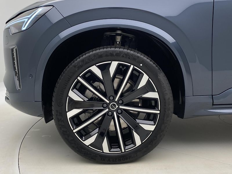 Volvo XC90 (2026) B5 AWD AUT DARK PLUS 7míst - fotka 18 z 70