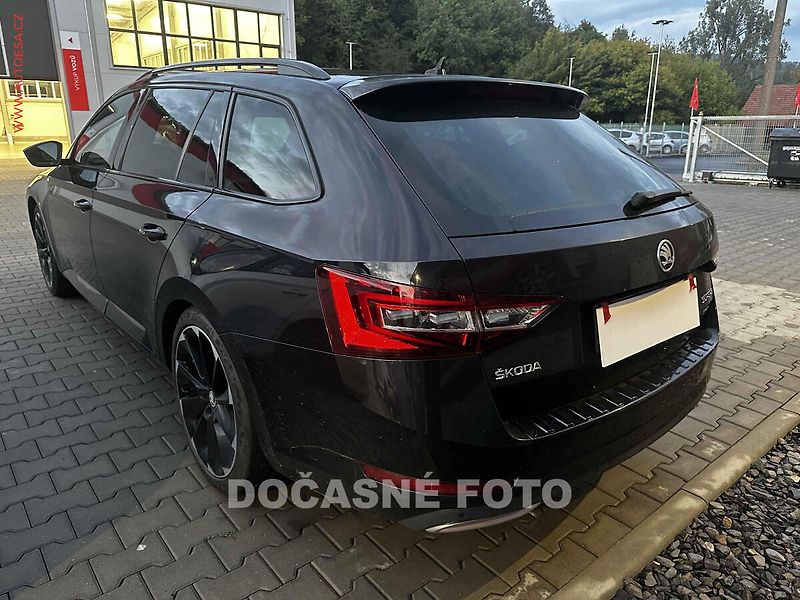 Škoda Superb (2018) 2.0tdi 4x4, AT, navi, xenon - fotka 2 z 3
