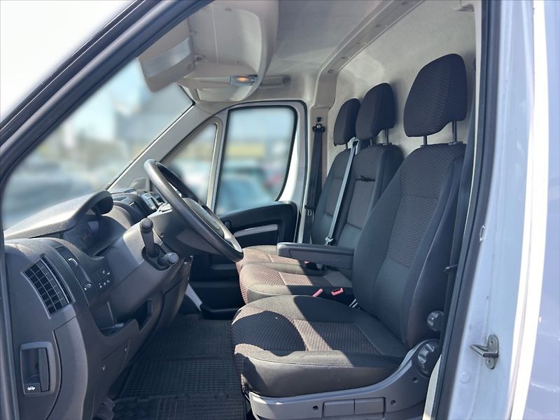 Peugeot Boxer 2,2 BHDI 3300 L2H2 Act. - fotka 7 z 11