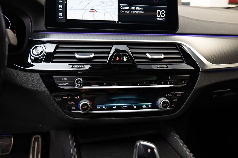 BMW Řada 6 i GT RWD/360/4-Zóny/Pano/LED - fotka 15 z 23