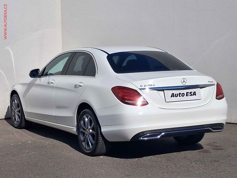 Mercedes-Benz Třídy C (2019) 2.2 CDi 220d 4Mat, 2.maj,ČR - fotka 6 z 21