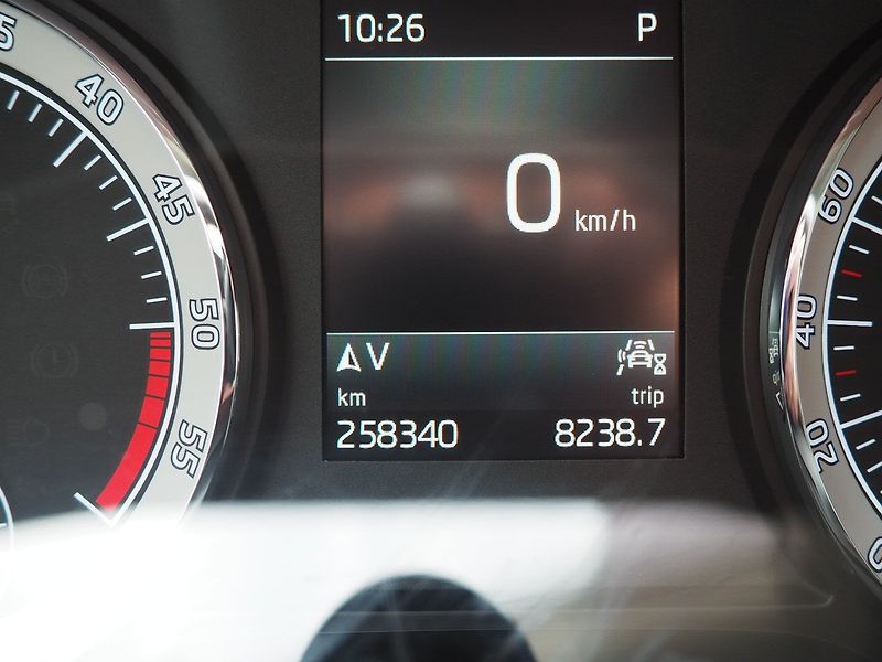 Škoda Kodiaq (2019) 2.0 TDI 140 kW DSG Style 4x4 - fotka 29 z 37