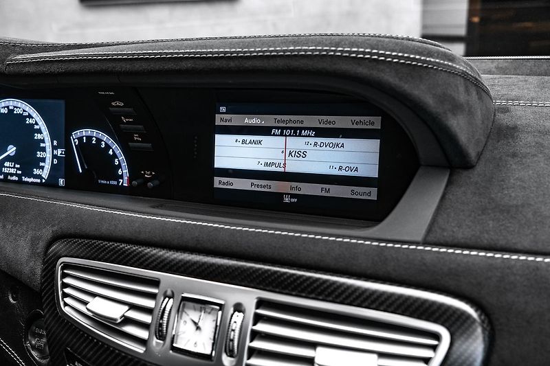 Mercedes-Benz CL 500 4Matic BRABUS - fotka 17 z 30