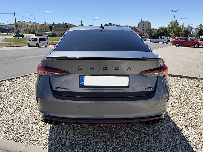 Škoda Octavia IV RS 2,0 TSi/195kW-REZERVACE - fotka 6 z 98