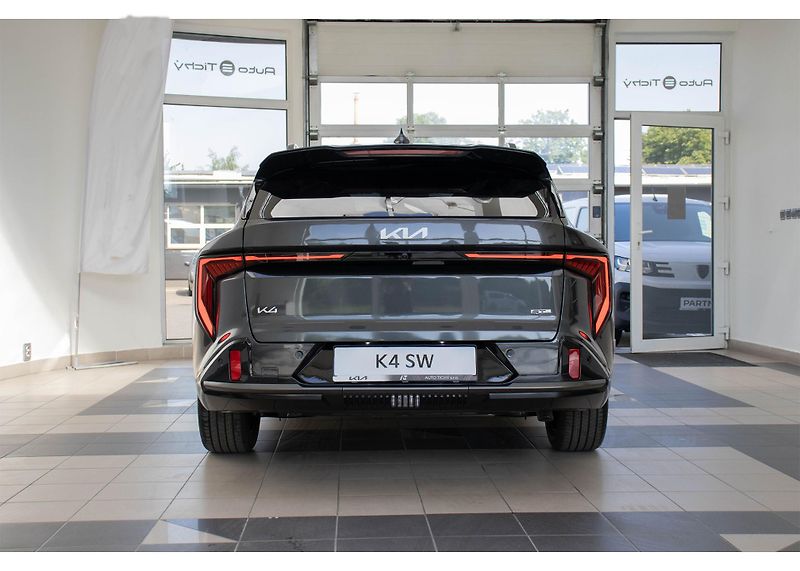 Kia K4 Sportswagon 1,6 T-GDi GPF 7DCT GT-LINE - fotka 3 z 15