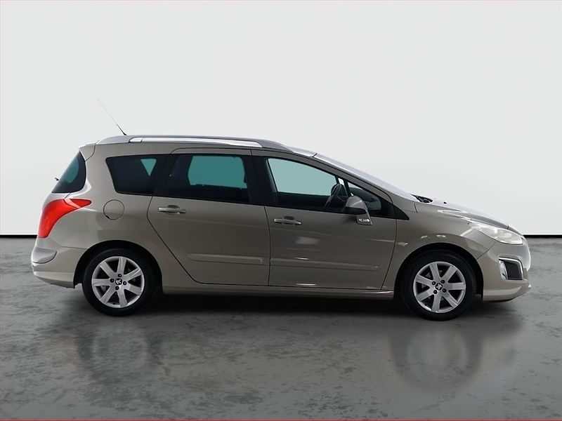 Peugeot 308 (2013) 1.6 VTi, Serv.kniha, Tempomat - fotka 6 z 17