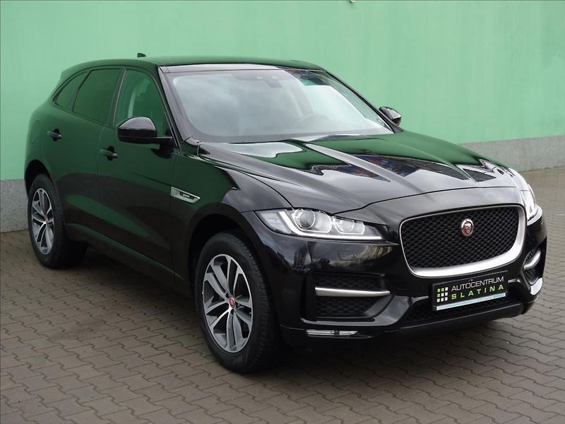 Jaguar F-Pace 2,0 20d AWD PRESTIGE - fotka 12 z 40