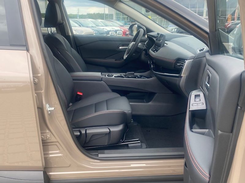 Nissan X-Trail (2026) 1.5 VCT, 2WD, N-Trek - fotka 9 z 23