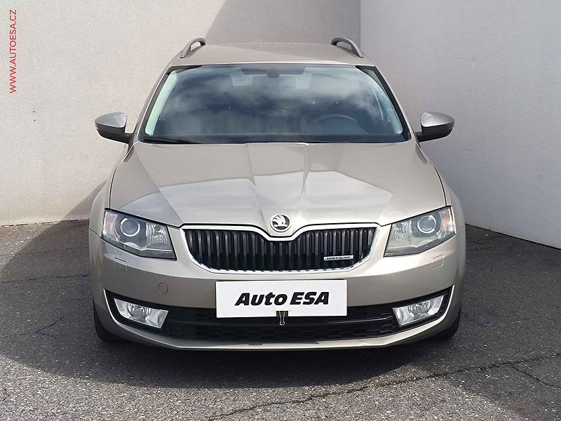 Škoda Octavia (2015) 1.6 TDi, Ambiente, STK7/28 - fotka 2 z 19