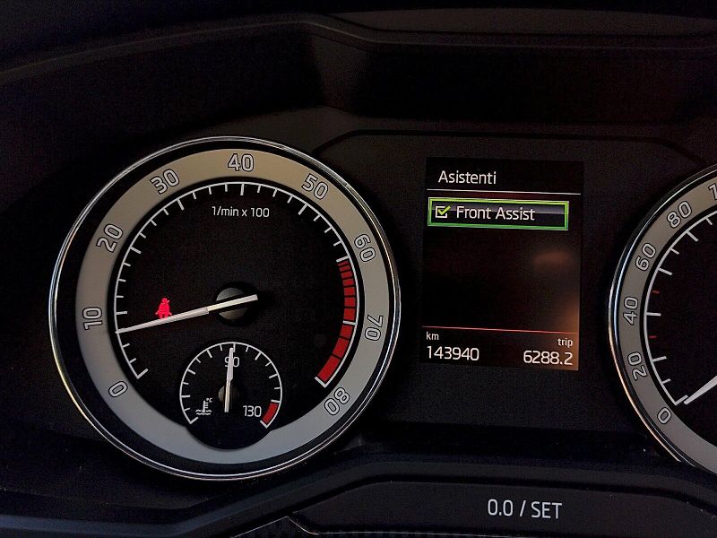 Škoda Superb (2018) SportLine 2,0 tsi 200 Kw DSG 4 - fotka 8 z 32