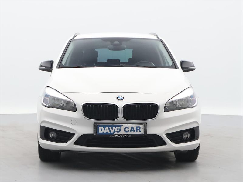BMW Řada 2 1,5 218d 85kW Sport line Aut. - fotka 2 z 27