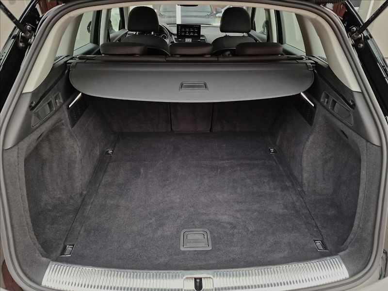 Audi Q5 40 TDI Quattro S Tronic,1.Maj - fotka 16 z 50