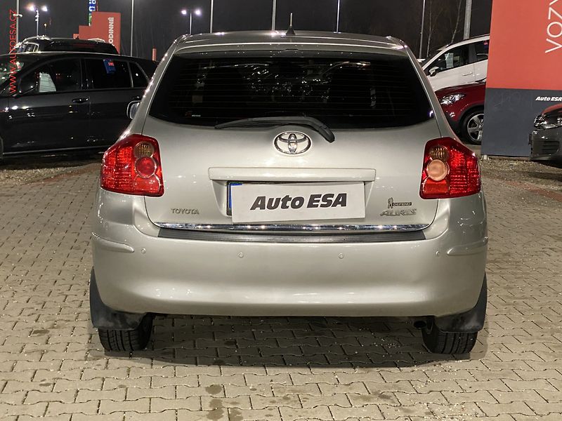 Toyota Auris (2009) 1.6 i, ČR - fotka 5 z 18