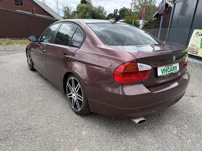 BMW Řada 3 2,0i  Navigace - fotka 5 z 21