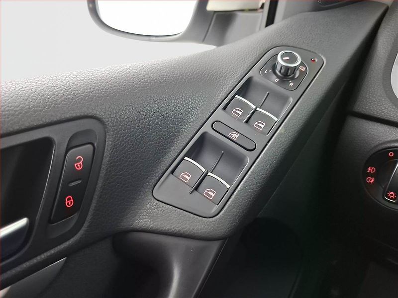 Volkswagen Tiguan (2012) 2.0 TDI, 4X4, Tempomat - fotka 17 z 17