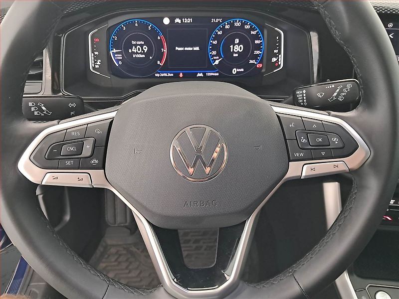 Volkswagen Taigo (2025) 1.0 TSI - fotka 17 z 17
