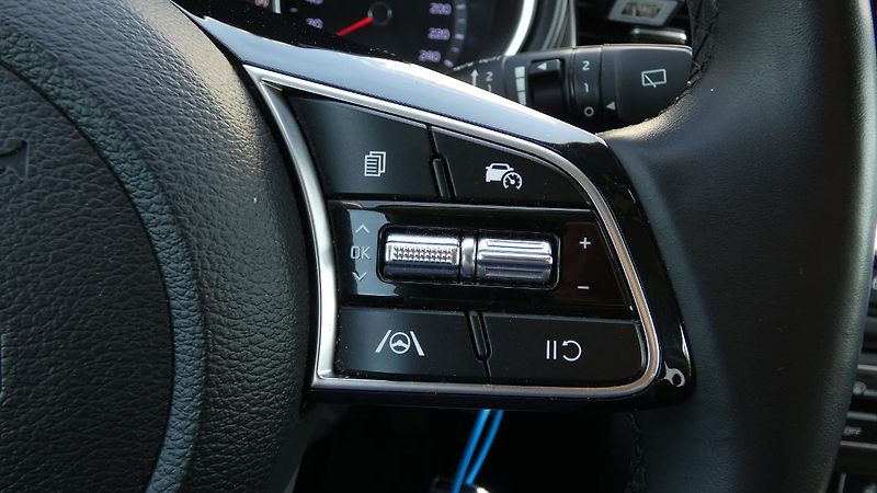 Kia Ceed 1.5 T-GDI 118kW TOP SW DCT - fotka 12 z 22