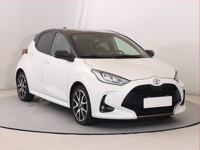 Toyota Yaris (2021) 1.5 VVT-i, Serv.kniha, Kůže - fotka 1 z 17