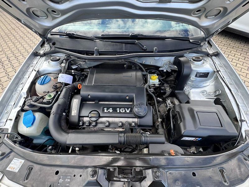 Škoda Octavia (2009) 1,4 16V 55 KW STK 1 MAJ TAŽNÉ - fotka 33 z 50