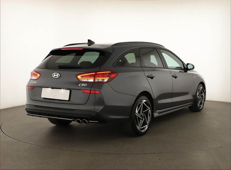 Hyundai i30 (2025) 1.5 T-GDI MHEV 48V, N-Line - fotka 5 z 21