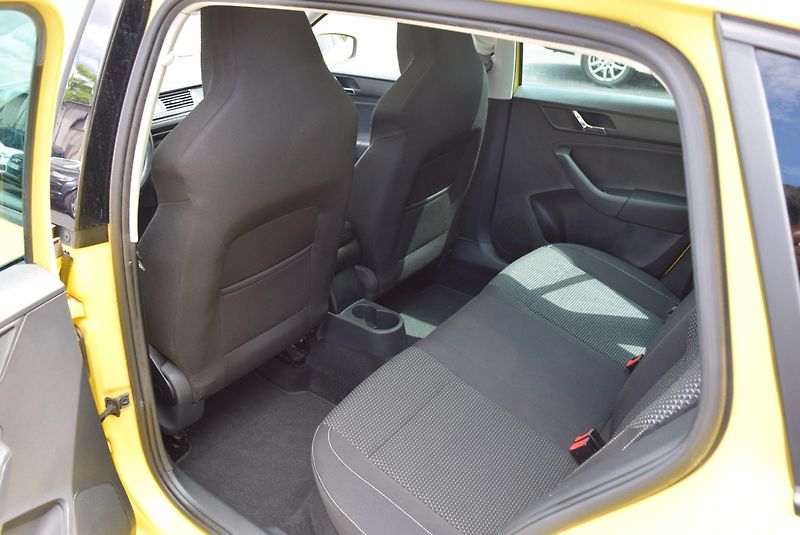 Škoda Rapid (2014) 1.2TSI 63kw AMBITION PANO OPS - fotka 15 z 50