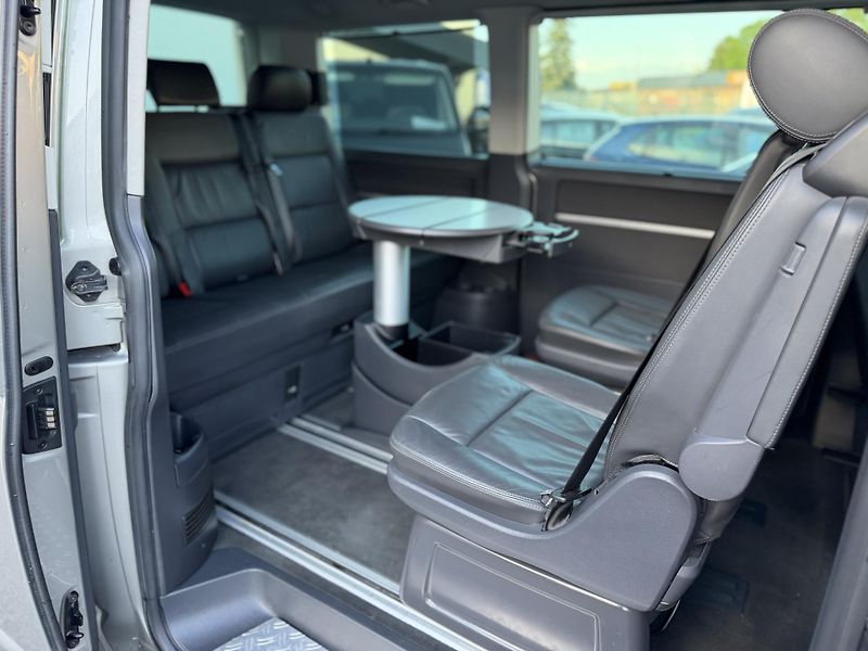 Volkswagen Multivan 2.0 TDI, DSG, WEBASTO - fotka 10 z 15