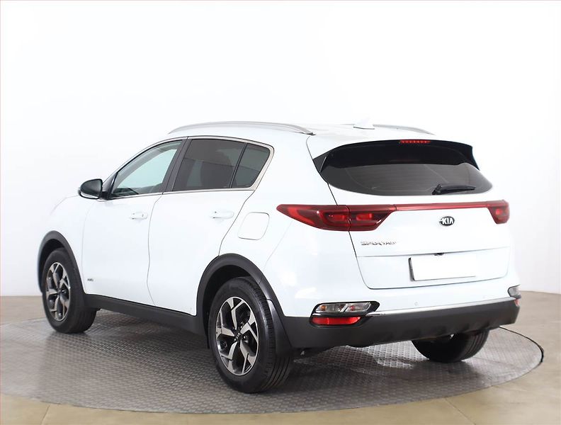 Kia Sportage (2019) Gold 1.6 T-GDI, 4X4 - fotka 4 z 17
