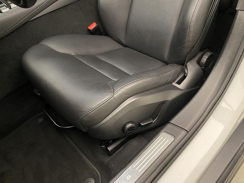 Volvo V90 CC B4 AWD PLUS AUT - fotka 32 z 56