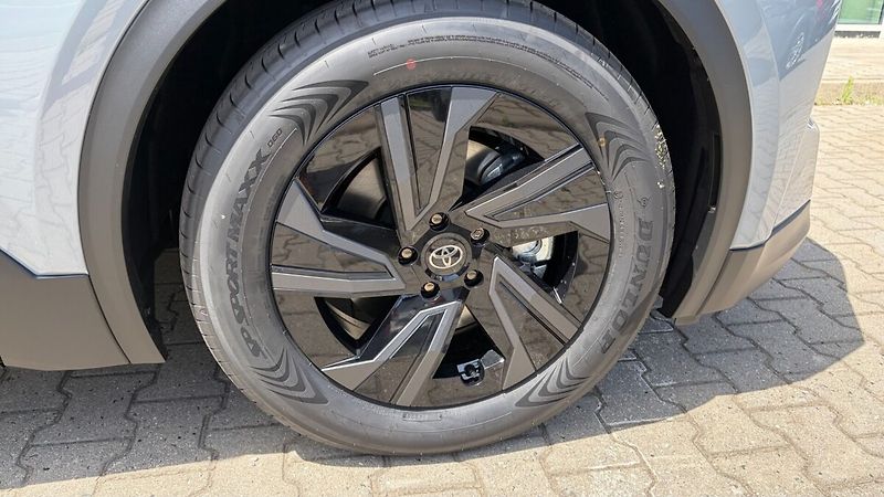 Toyota C-HR Style 57kWh FWD - fotka 7 z 17