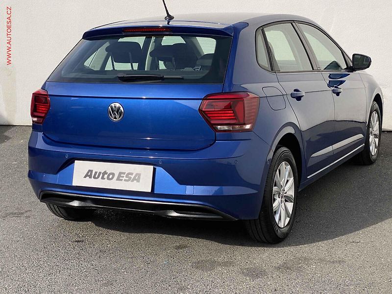 Volkswagen Polo (2020) 1.0TSi, 1.maj,ČR, Navigace - fotka 4 z 18