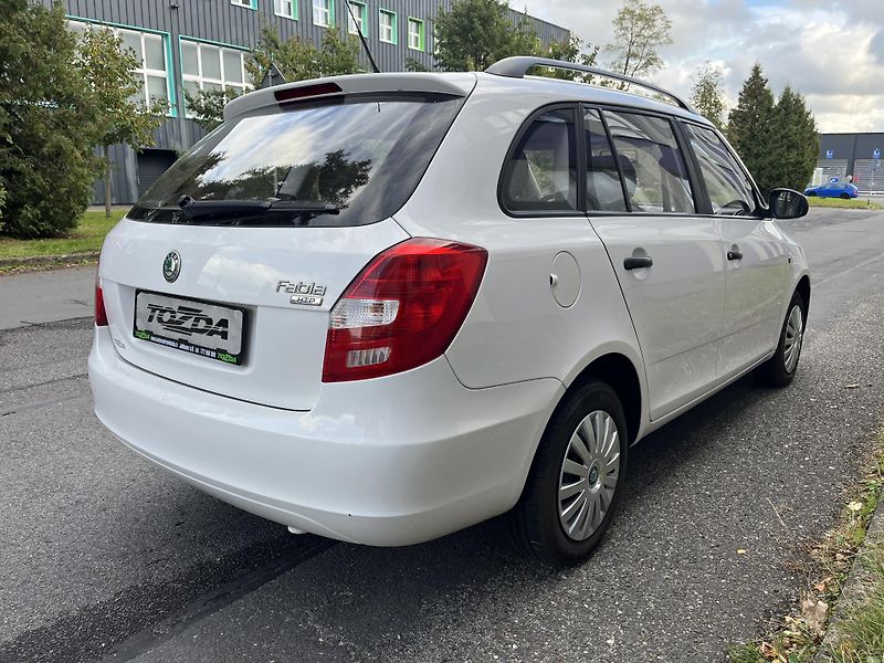 Škoda Fabia 1,2 HTP Combi Classic - fotka 6 z 26