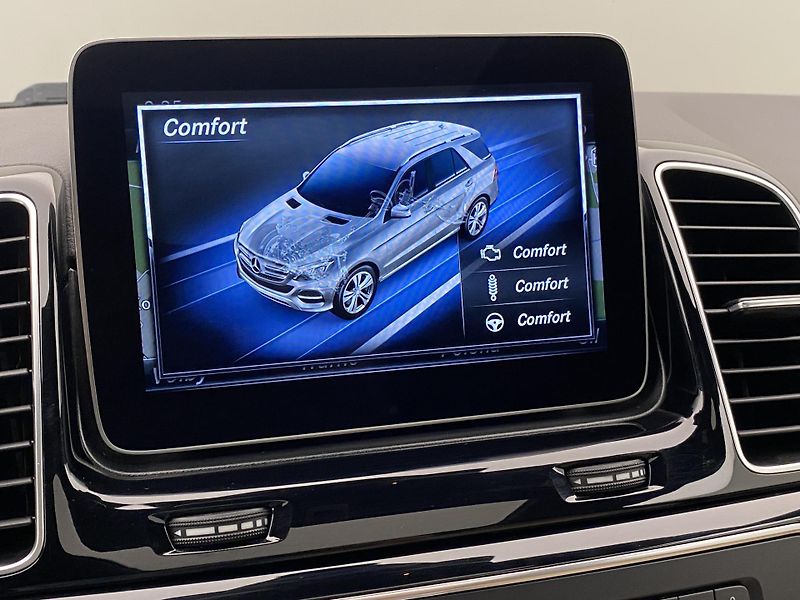 Mercedes-Benz GLE 43 AMG 4MATIC AUT  - fotka 48 z 67