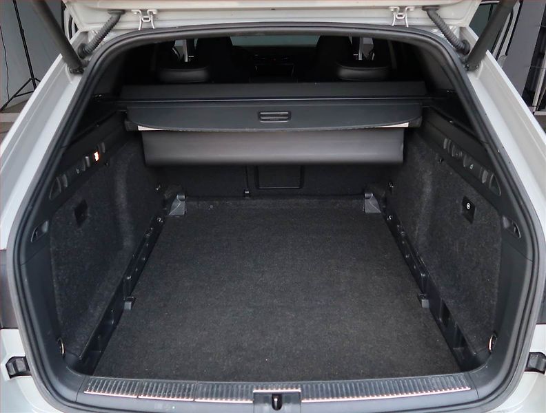 Škoda Superb (2019) Sportline 2.0 TDI, 4X4 - fotka 14 z 19