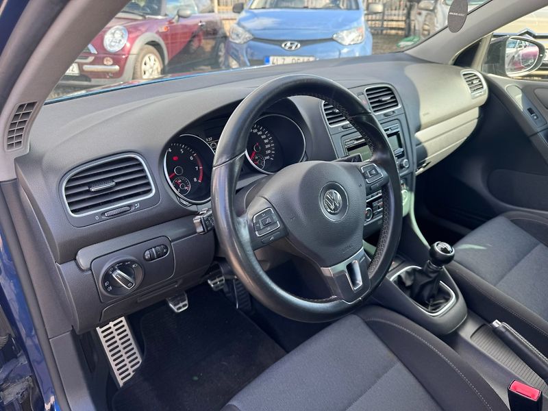 Volkswagen Golf (2011) STYLE 1,2 TSI 63 KW STK TAŽNÉ - fotka 23 z 50