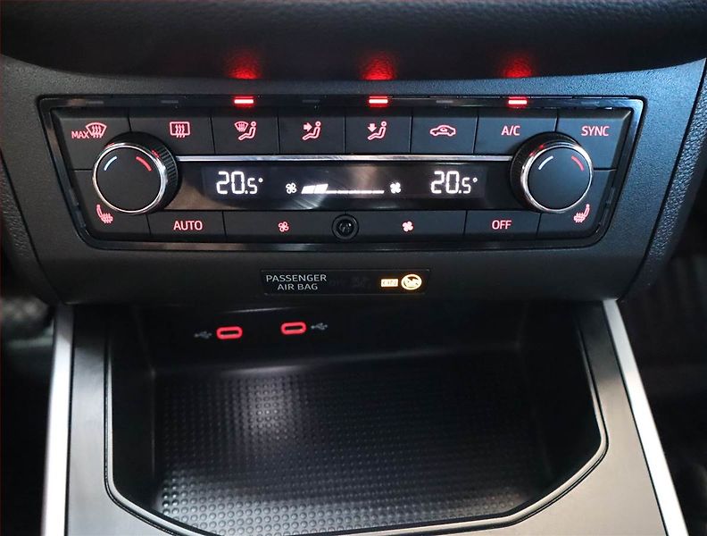Seat Arona (2021) FR 1.0 TSI, Serv.kniha, Kůže - fotka 18 z 23