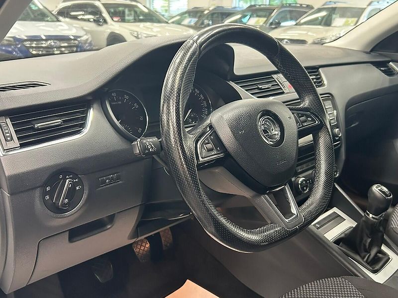 Škoda Octavia (2018) 1.4 G-Tec Ambition 2018 | Záru - fotka 19 z 71