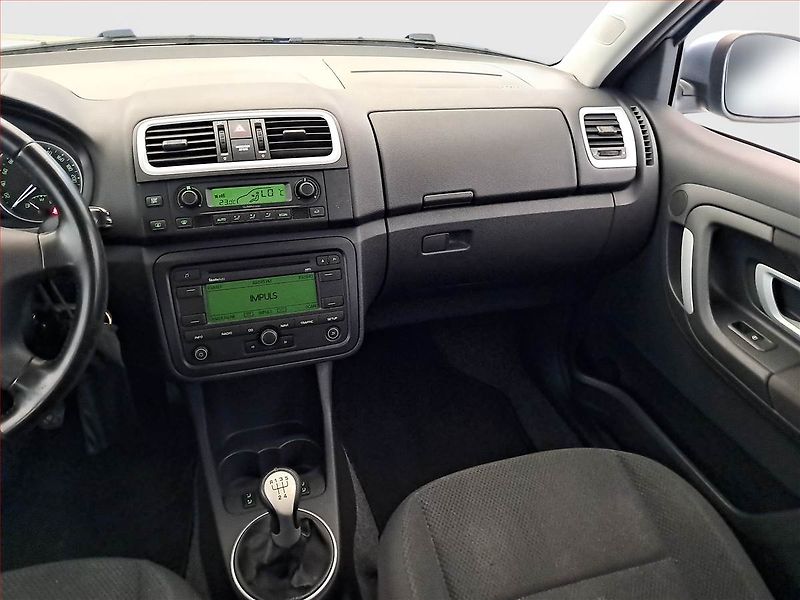 Škoda Fabia (2008) 1.4 TDI, Serv.kniha - fotka 8 z 15