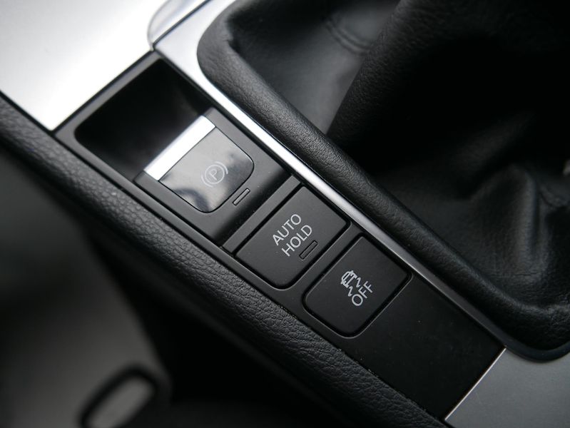 Volkswagen Passat 1,6 TDI 77kW Kombi - fotka 33 z 38