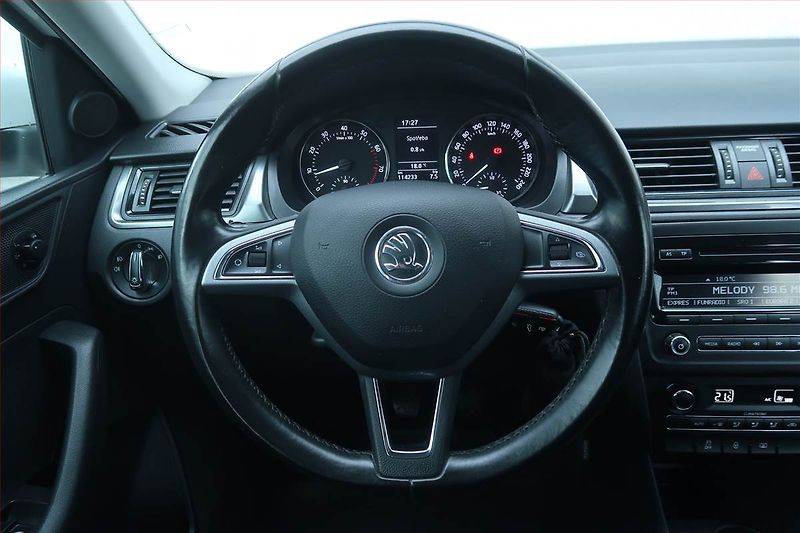 Škoda Rapid (2014) Spaceback 1.2 TSI, Serv.kniha - fotka 16 z 21