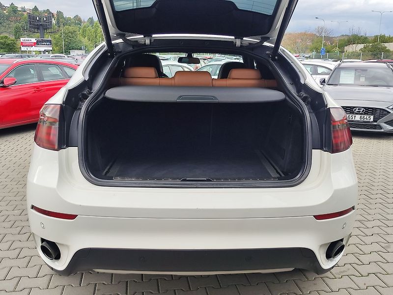 BMW X6 3.0 xDrive40d/225kW M Sport AT - fotka 9 z 35