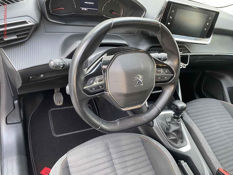 Peugeot 208 (2021) 1.2 PT, Allure, LED, navi - fotka 12 z 19