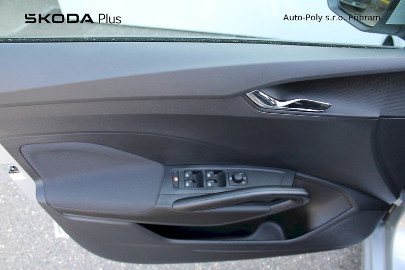 Škoda Fabia (2025) Selection 1.0MPI / 59kW 5°MP - fotka 9 z 21