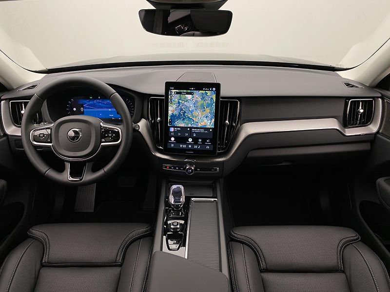 Volvo XC60 (2026) B5 AWD AUT BRIGHT PLUS  - fotka 2 z 61